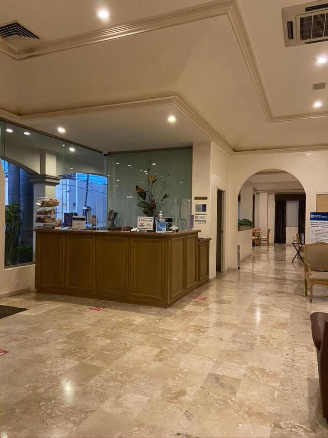 Best Western Centro Cadereyta Cadereyta Jimenez Bagian luar foto