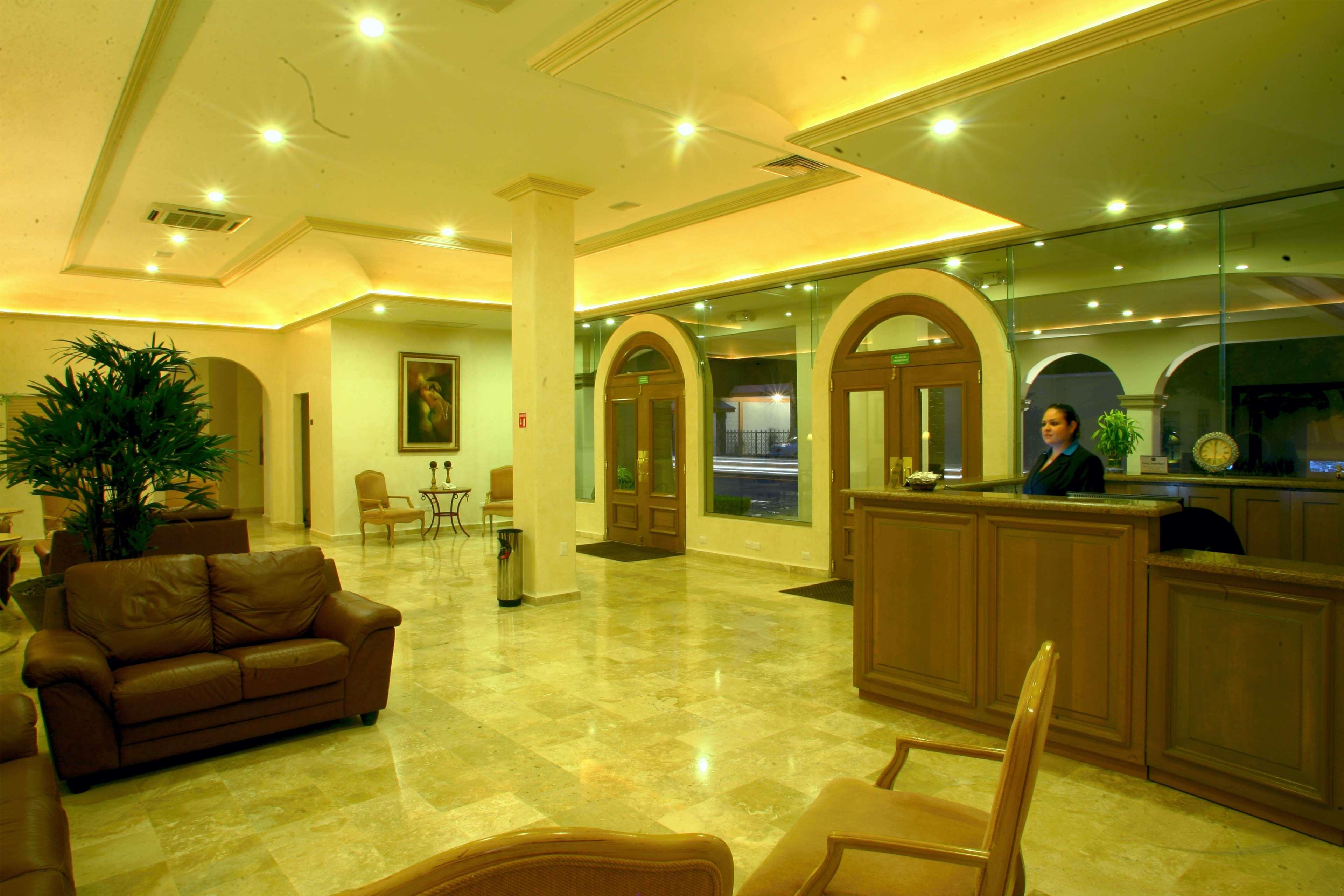 Best Western Centro Cadereyta Cadereyta Jimenez Bagian luar foto