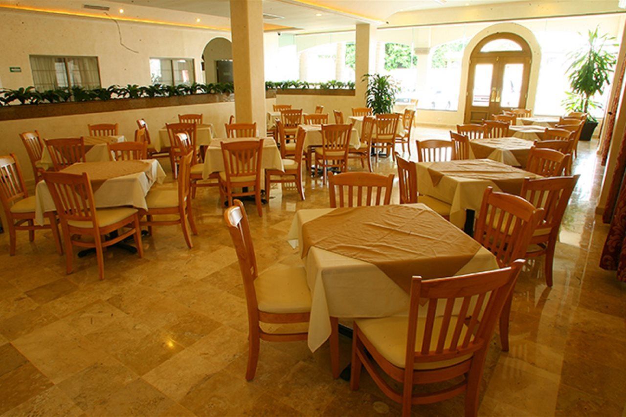 Best Western Centro Cadereyta Cadereyta Jimenez Bagian luar foto